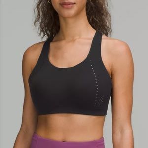 NWT Lululemon Airsupport bra